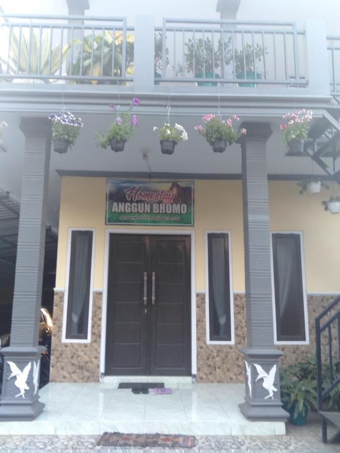 Homestay Anggun Bromo Exterior photo